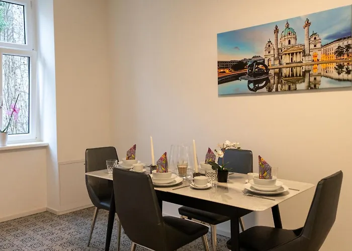 Art Living 3*