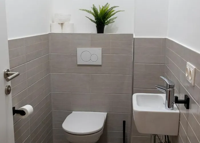 Art Living Aparthotel 3*