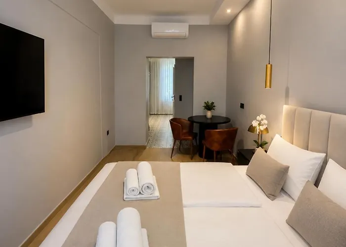 Art Living Apartmanhotel 3*